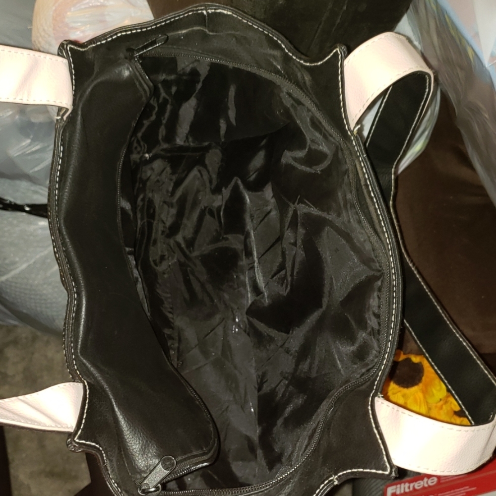 Purse - Picture 2 of 3